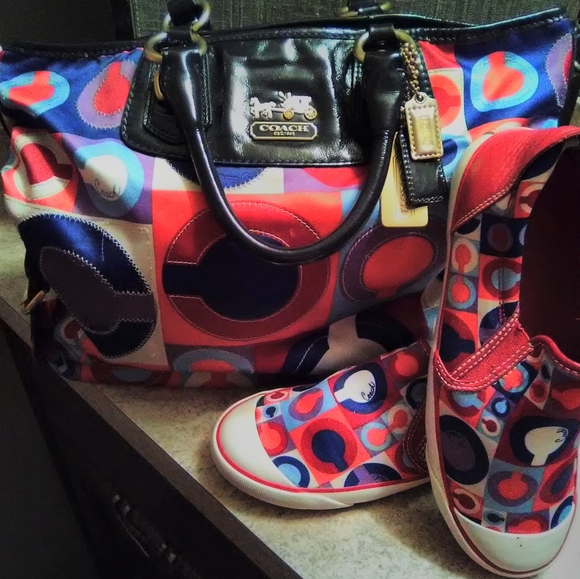 Authentic Coach purse - Picture 4 of 5